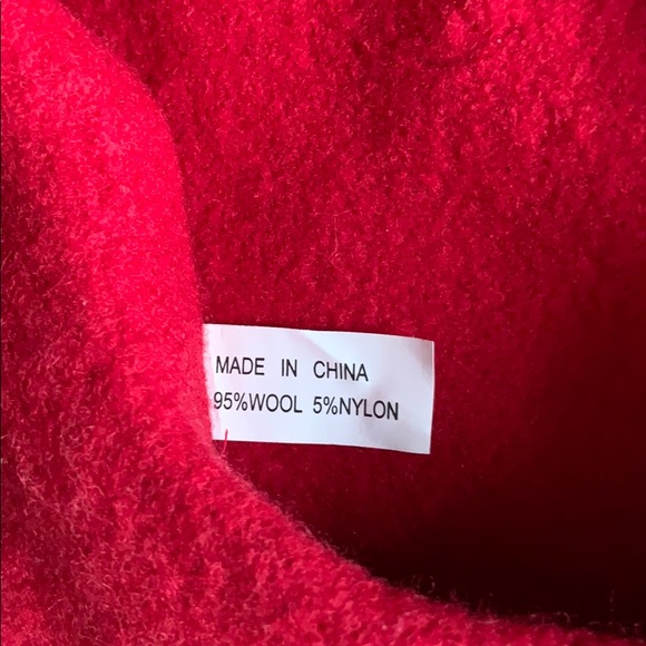 Girl’s Red Beret - Picture 5 of 5